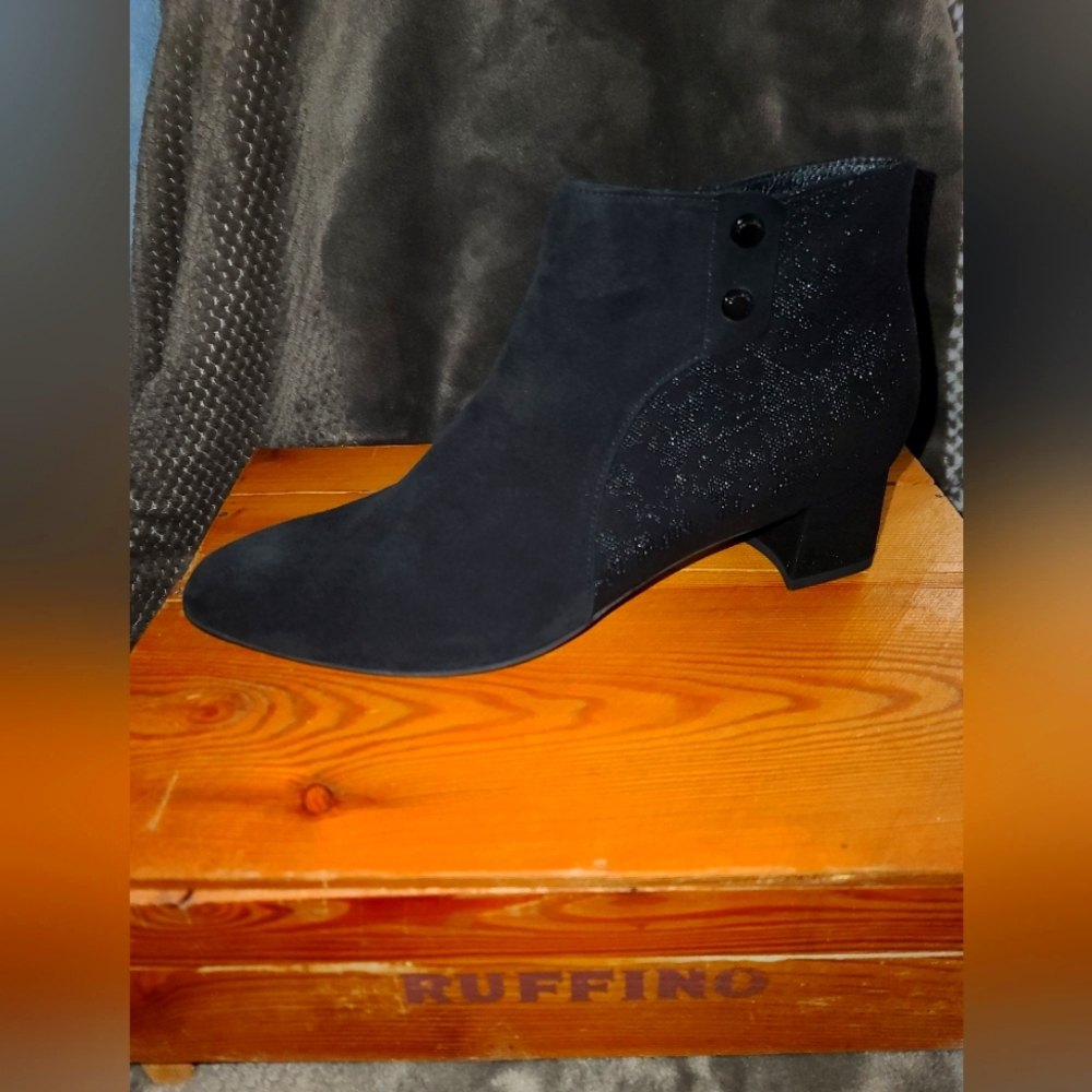 EUC BeautiFeel Sleek Black Suede Booties
